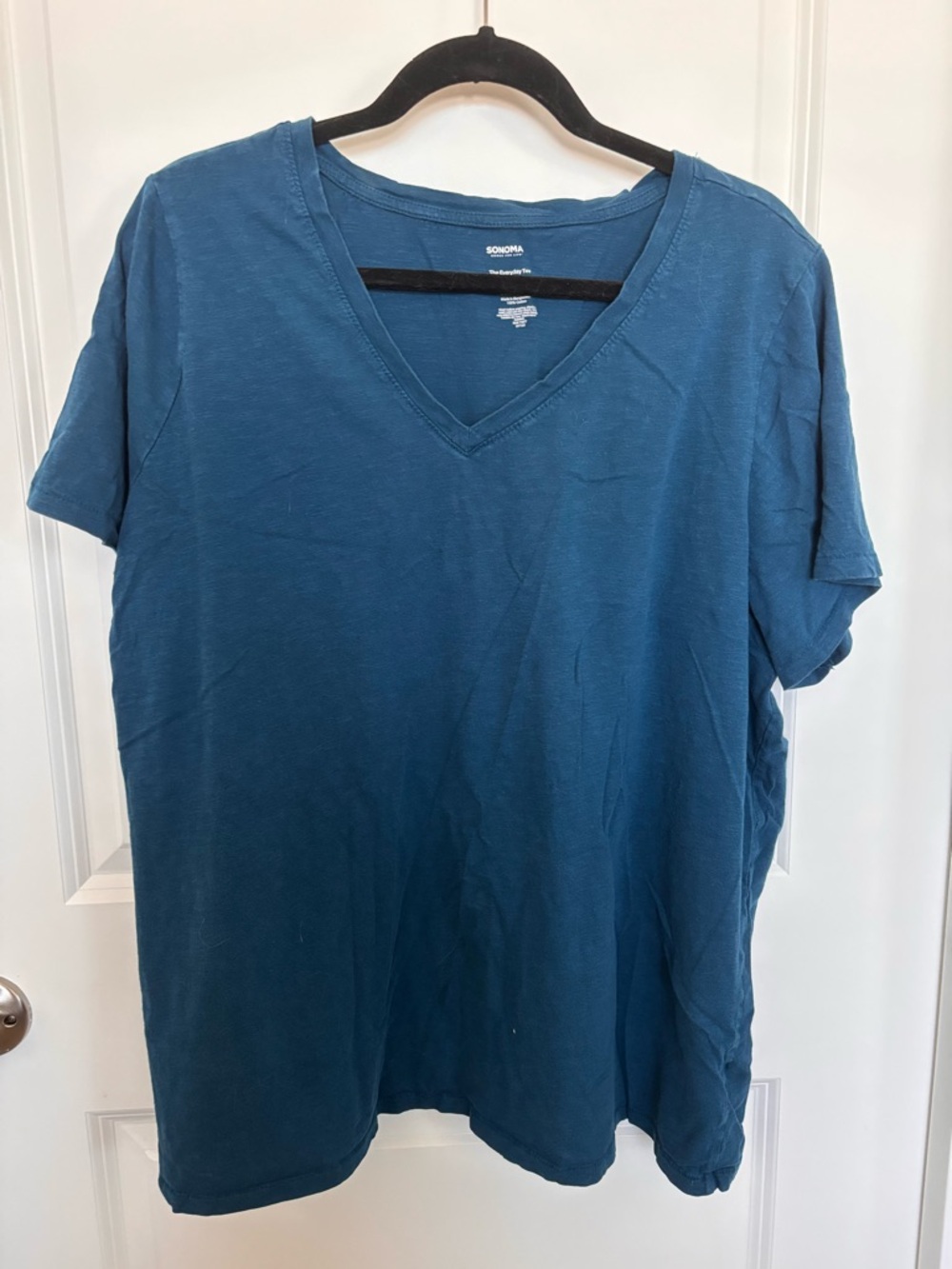 SONOMA women’s  V-Neck Short Sleeve Tee in Teal